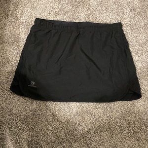 Salomon running skort (L)